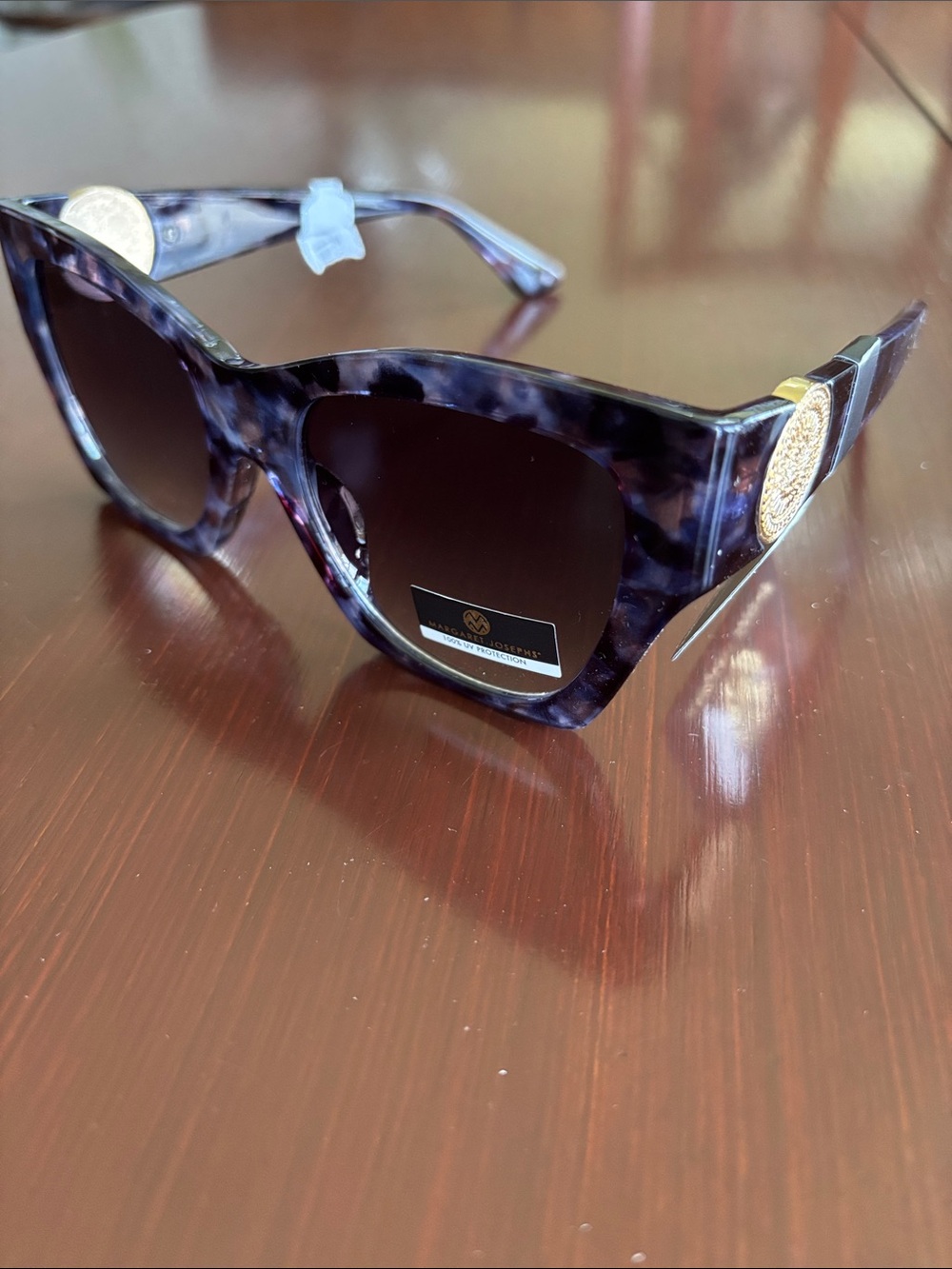 Margaret Josephs 100% UV protect,gradient black lens,tortoise shell,gold accent
